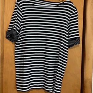 4/$25 Short sleeve top XL 16/18